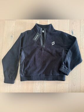 New peloton woman’s medium half zip fleece jacket